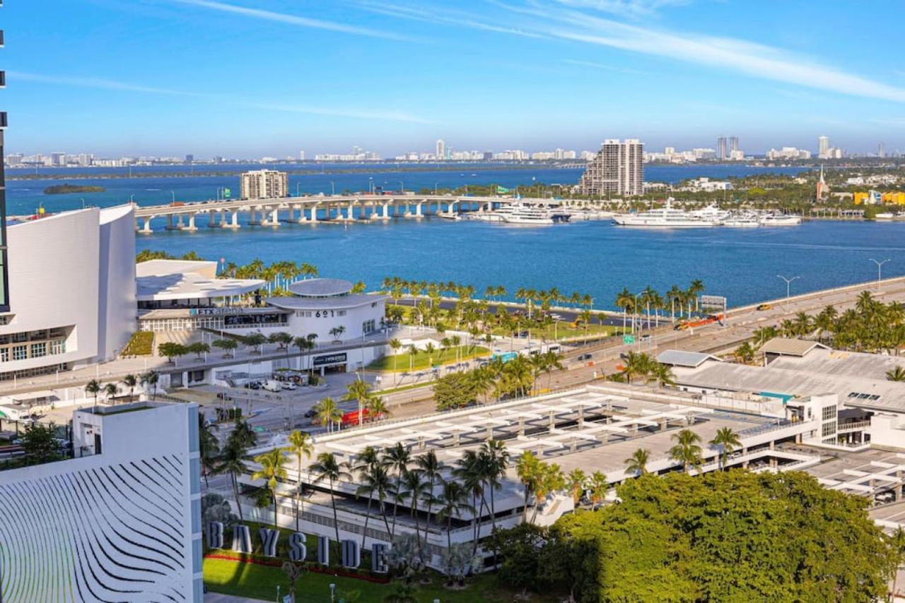 Corner Condo W/ Unrivaled Views Miami Exterior foto